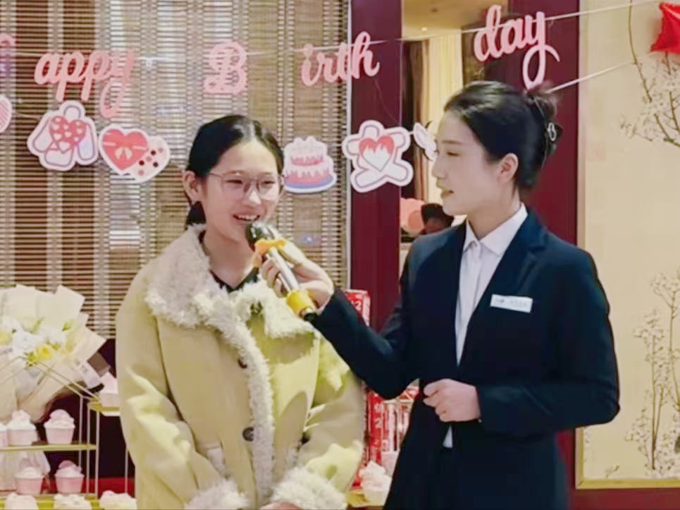 人生第一次，主持夢(mèng)的初次綻放