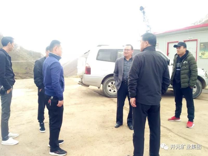 科學(xué)發(fā)展 統(tǒng)籌兼顧 穩(wěn)步生產(chǎn)│州、縣國(guó)土資源局領(lǐng)導(dǎo)赴興海銅鑫進(jìn)行年檢